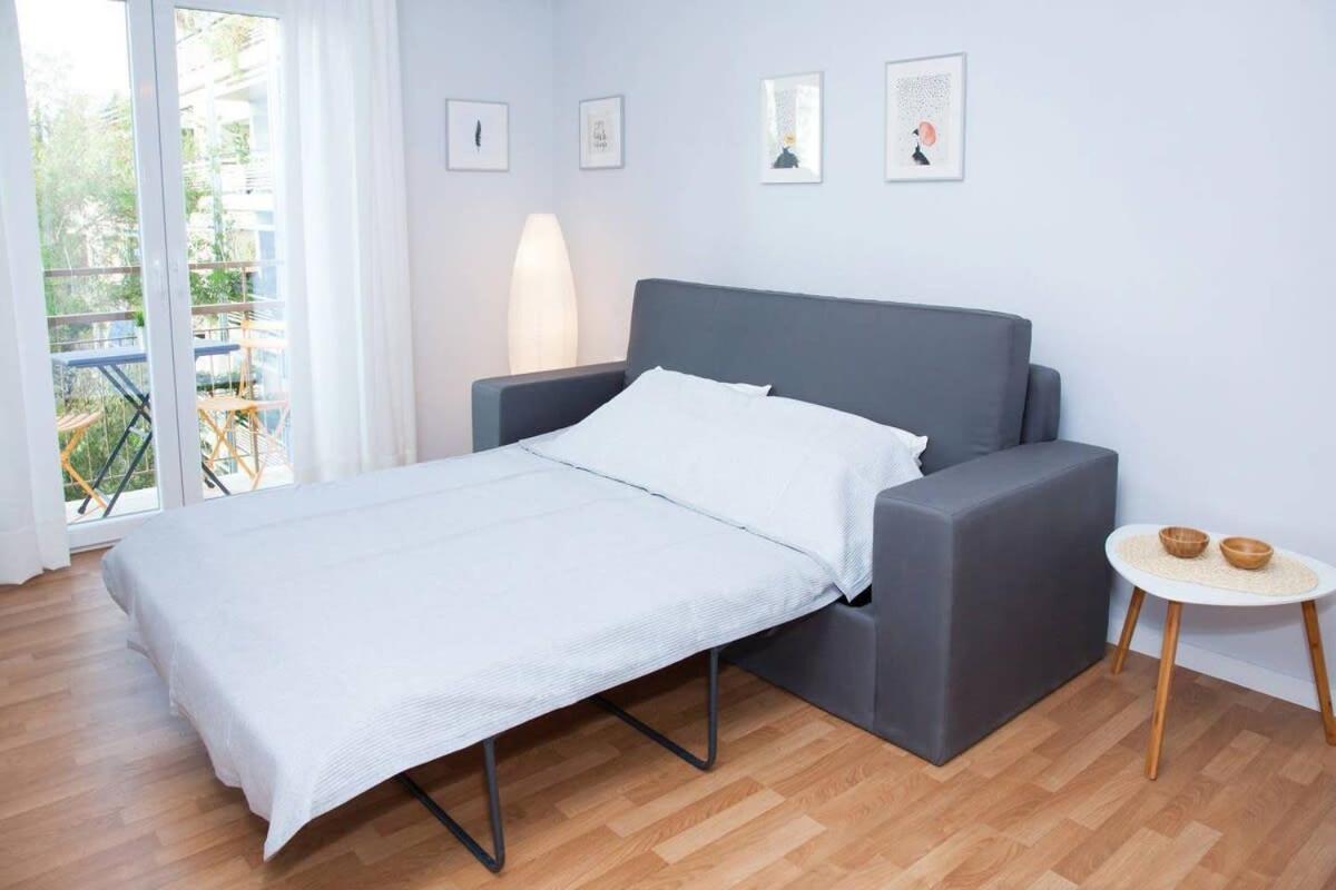Fully Renovated, Modern Beauty In Central Athens! Exterior photo