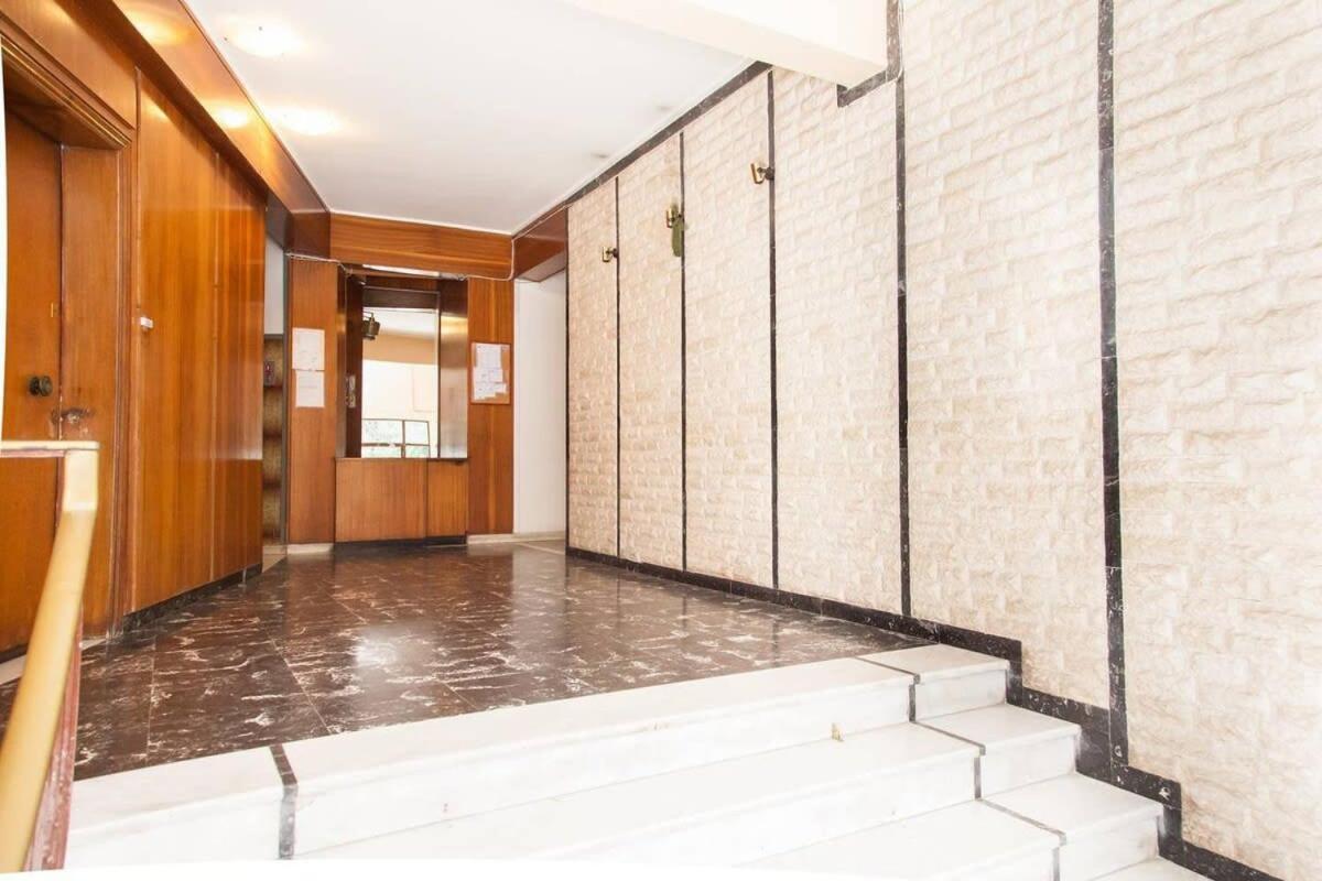 Fully Renovated, Modern Beauty In Central Athens! Exterior photo
